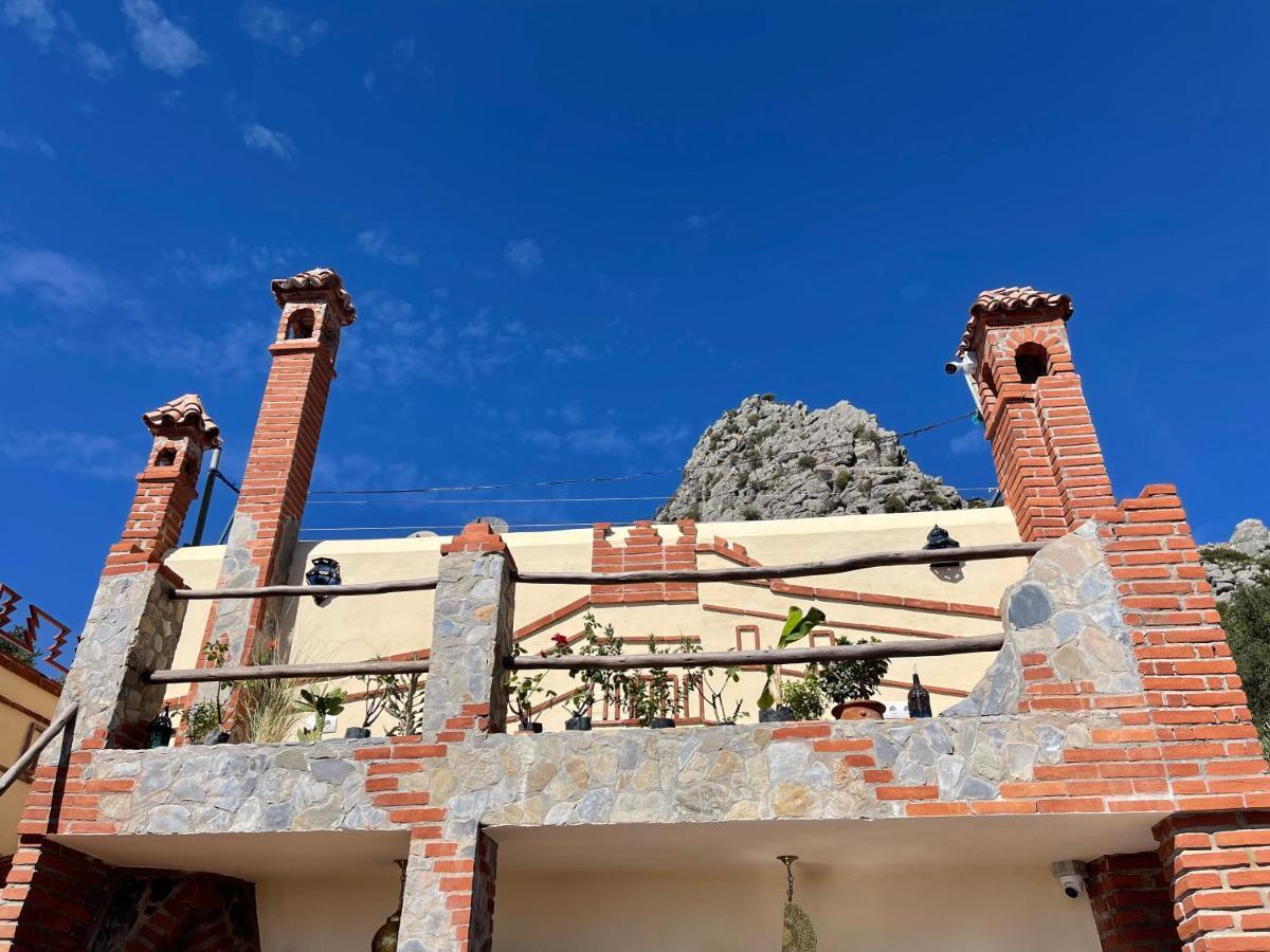 Riad Bab Mahruk シェフシャウエン エクステリア 写真